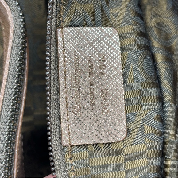 Salvatore Ferragamo Satchel - Picture 17 of 17
